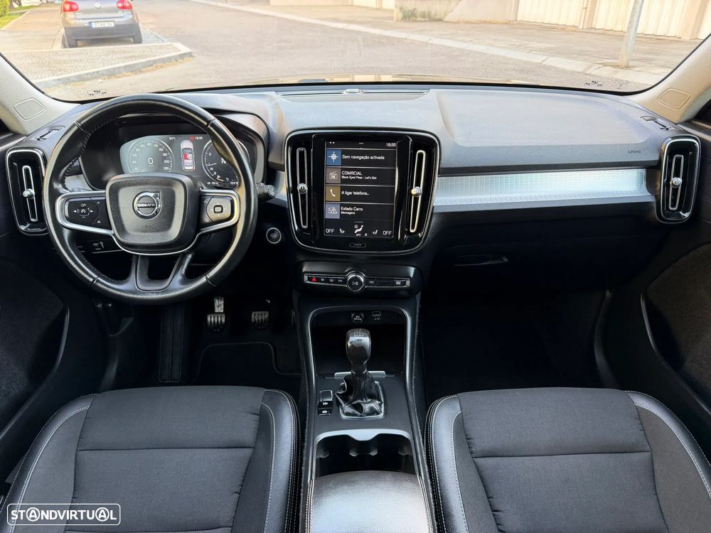 Volvo XC 40 T3 Momentum - 7