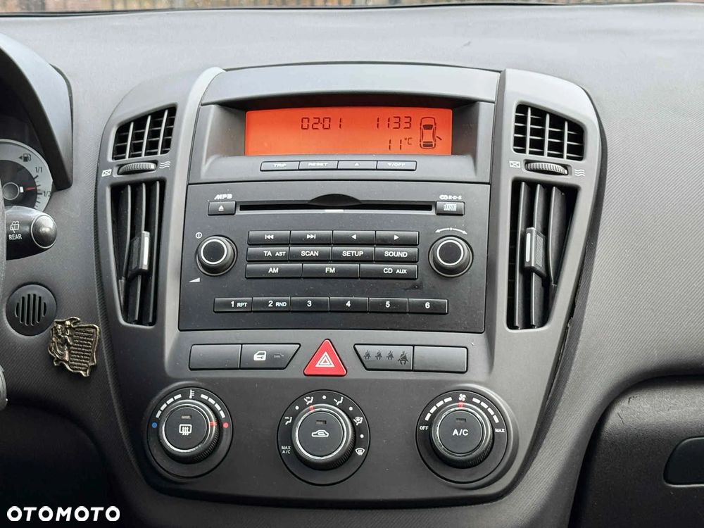Kia Ceed Cee'd 1.6 Crdi Comfort - 11