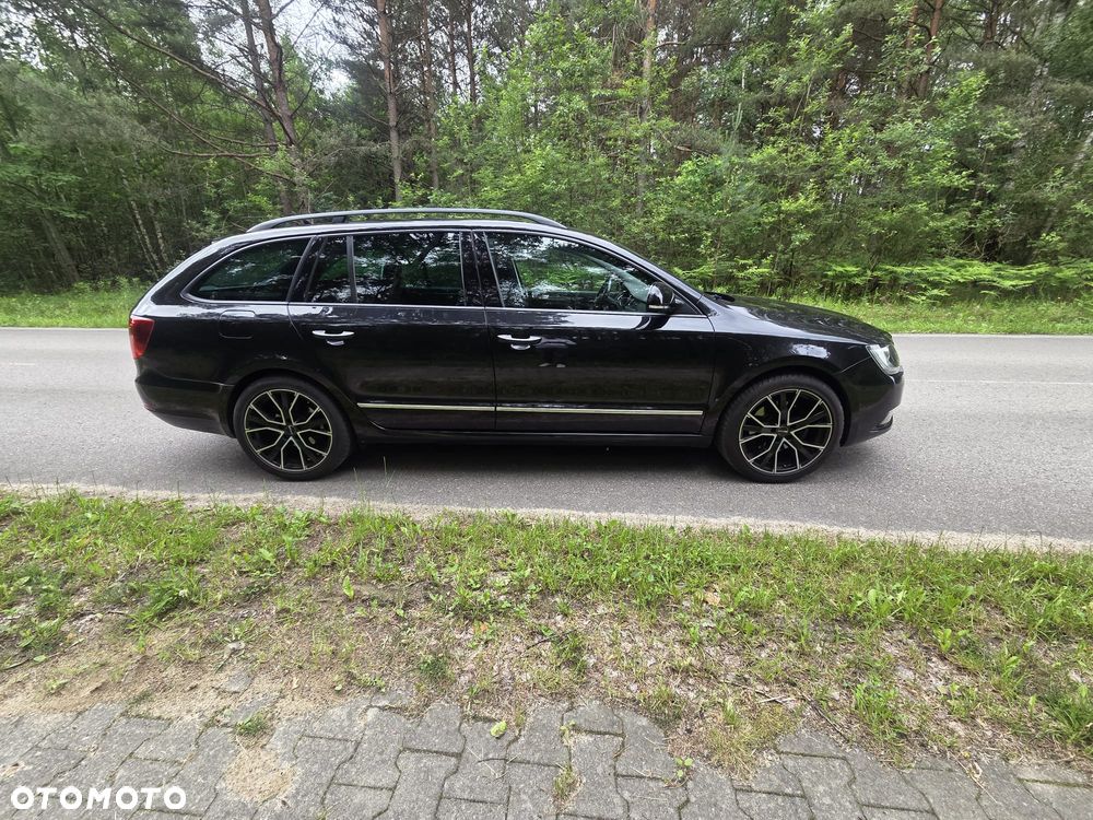 Skoda Superb 1.6 TDI GreenLine - 4