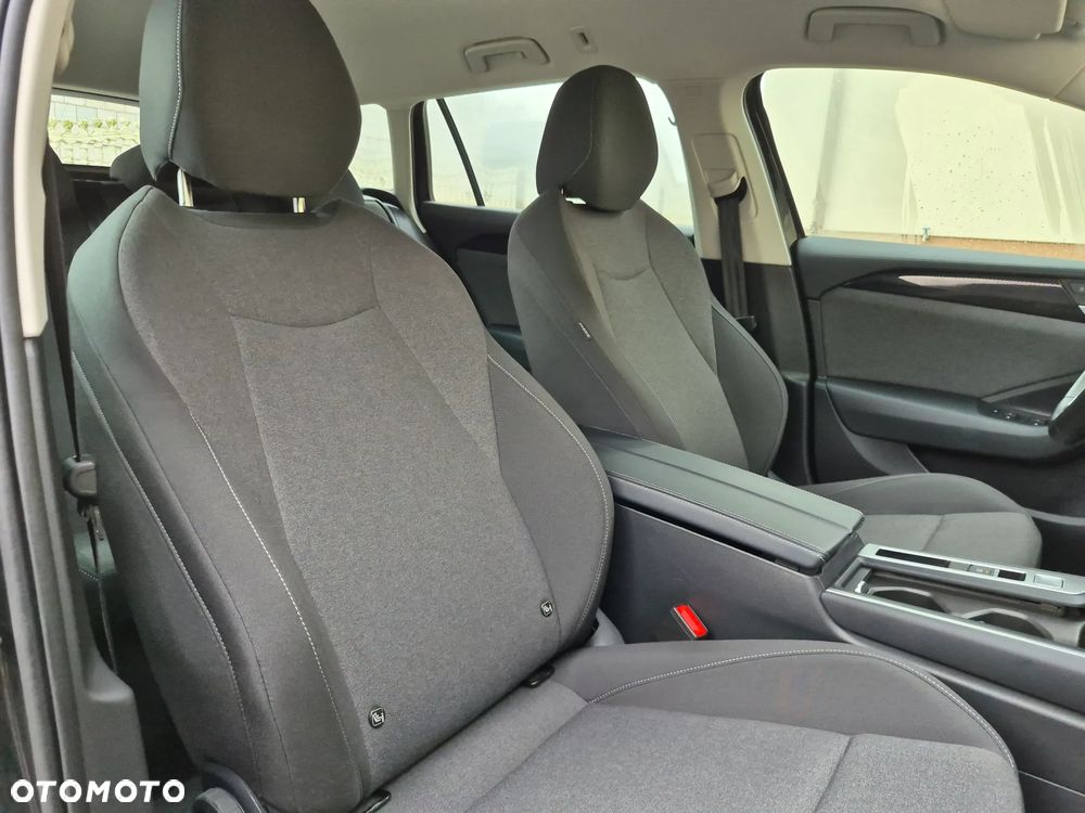 Volkswagen Passat Variant 1.5 TSI EVO Business DSG - 9