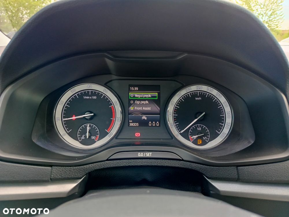 Skoda Karoq 1.5 TSI ACT 4x2 Ambition - 26