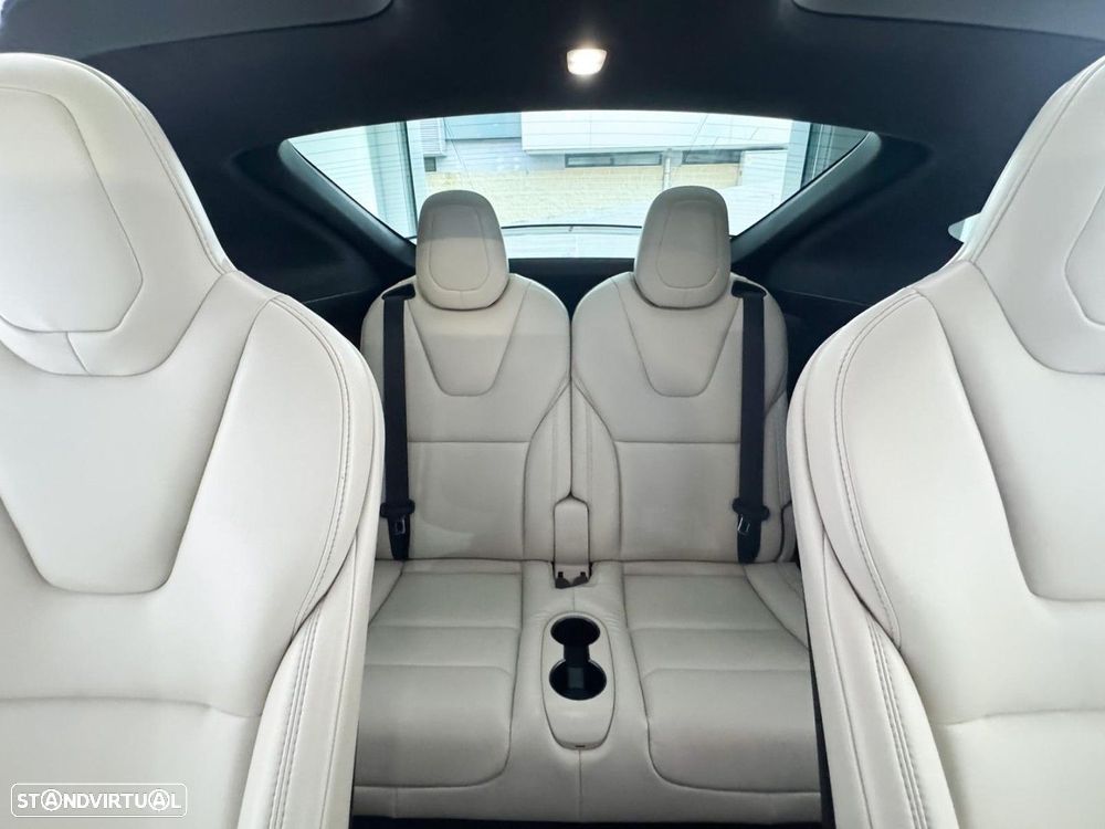 Tesla Model X 100 kWh Long Range AWD - 18