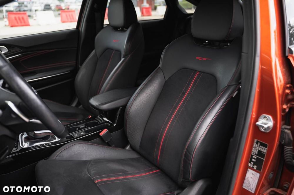 Kia ProCeed - 16