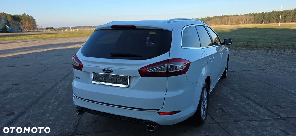 Ford Mondeo 2.0 EcoBoost Titanium - 11