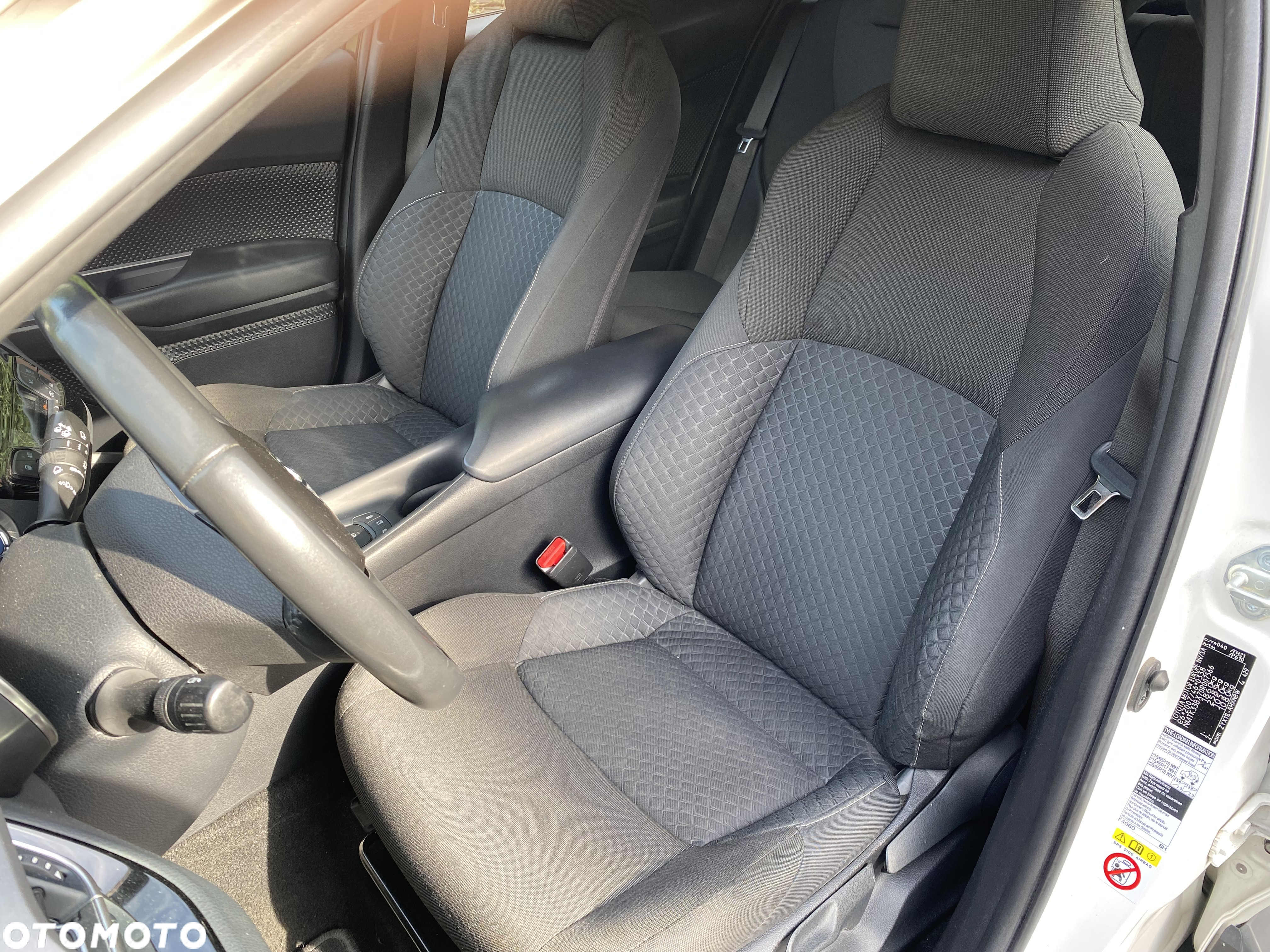 Toyota C-HR 1.8 Hybrid Comfort - 8