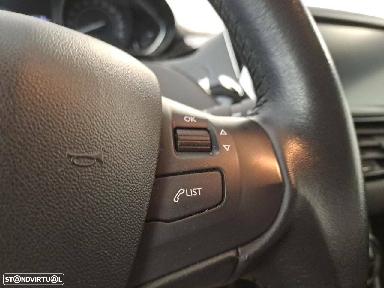 Peugeot 208 1.5 BlueHDi Signature - 17