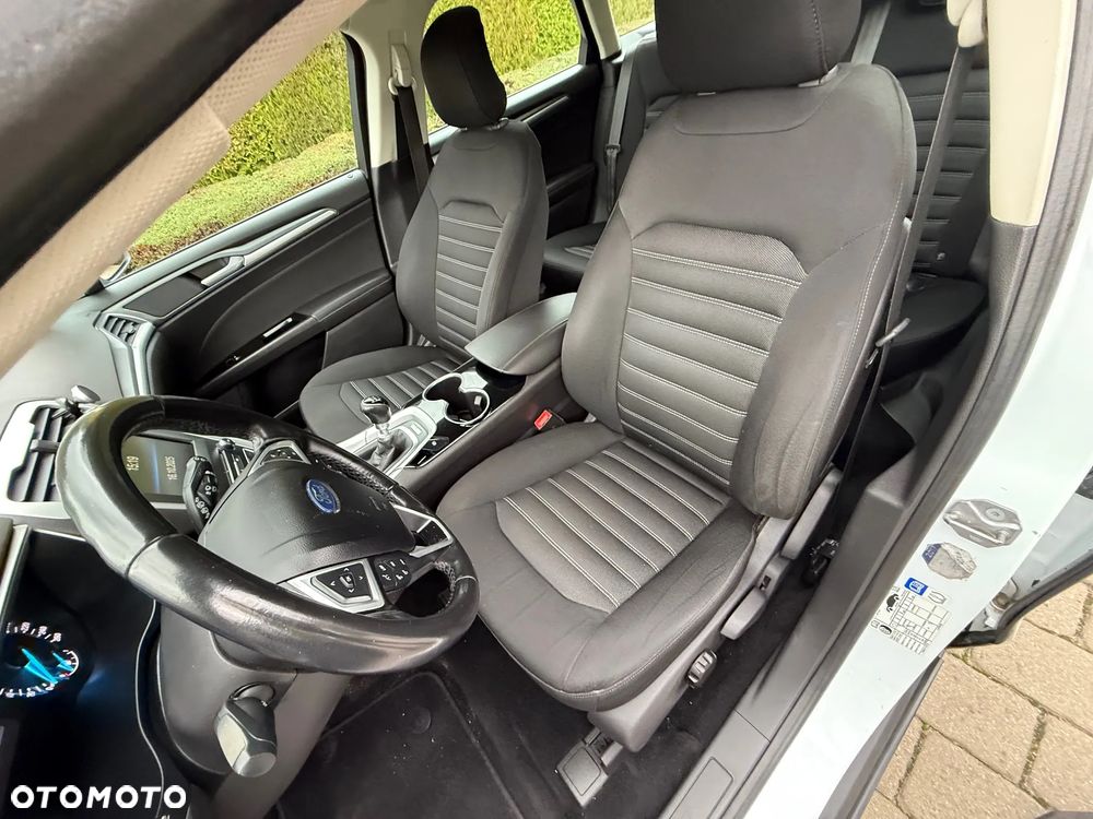 Ford Mondeo 2.0 EcoBlue Titanium - 14