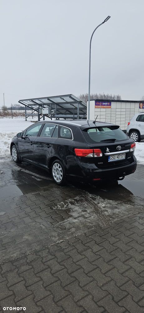 Toyota Avensis 2.0 D-4D Active - 14