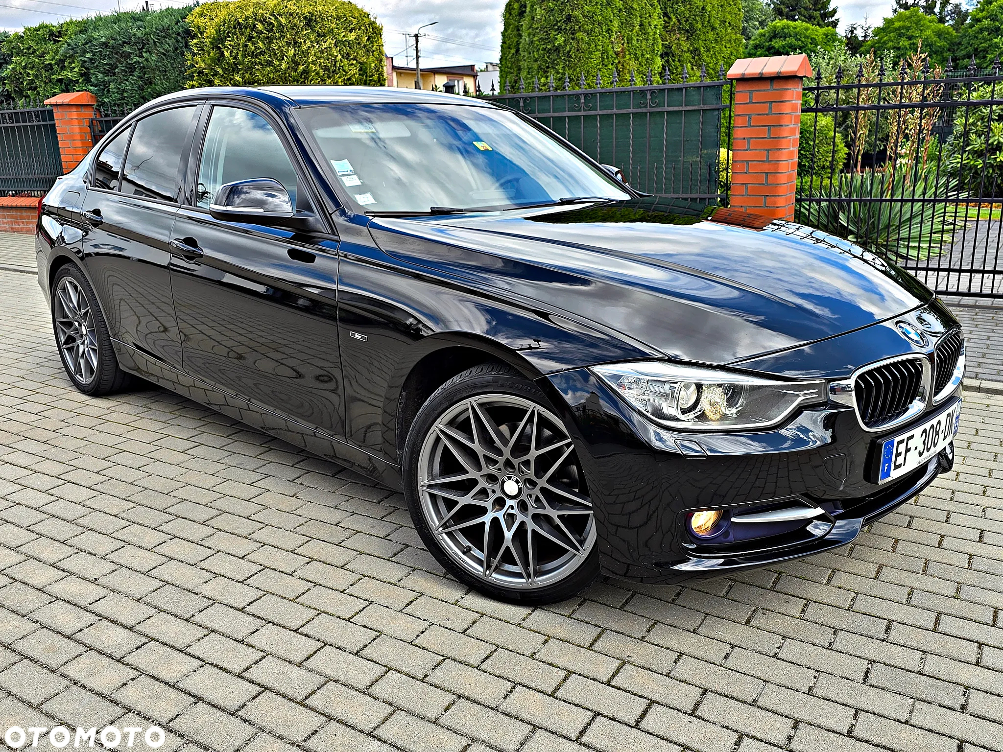 BMW Seria 3 320d Sport Line - 8