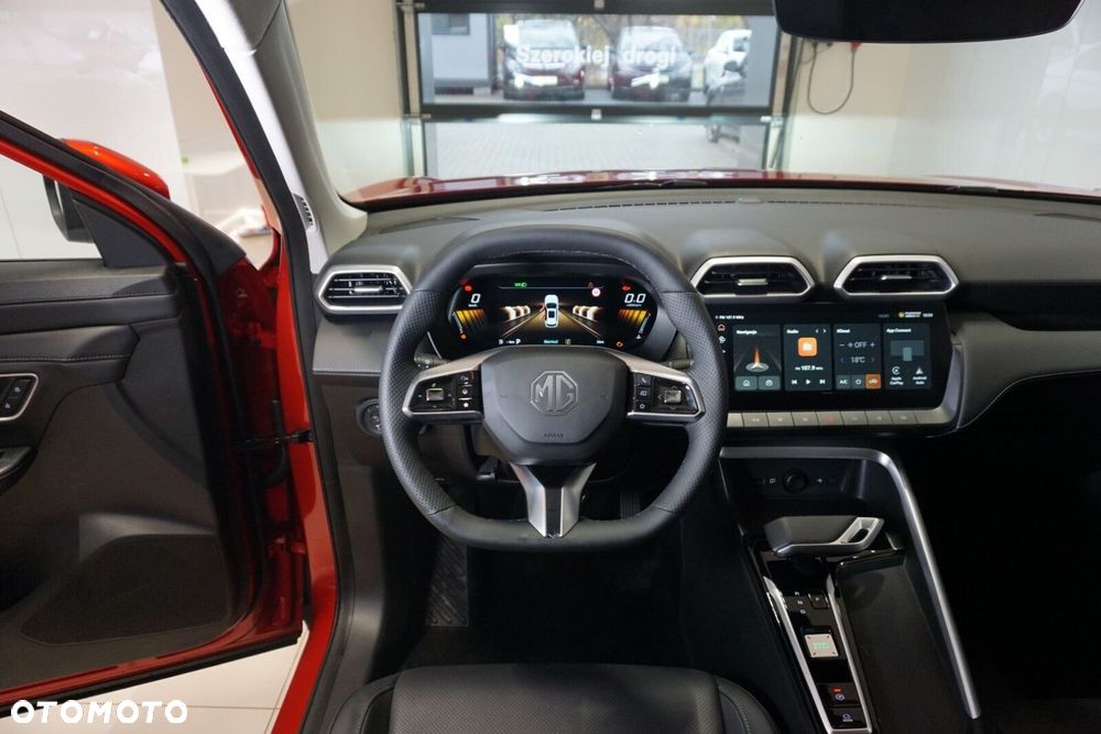 MG ZS Hybrid+ - 32