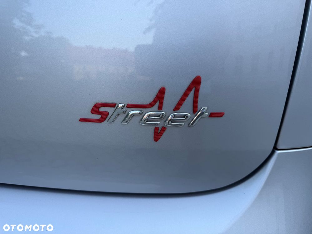 Fiat Punto Evo 1.2 8V Street - 28