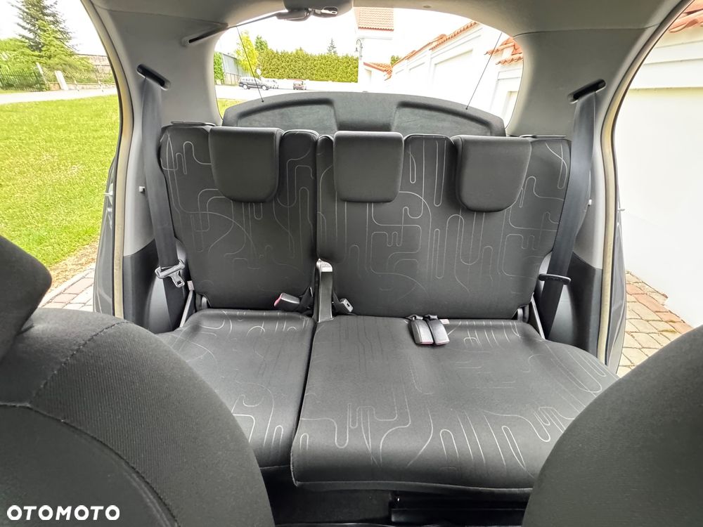 Toyota Yaris - 20