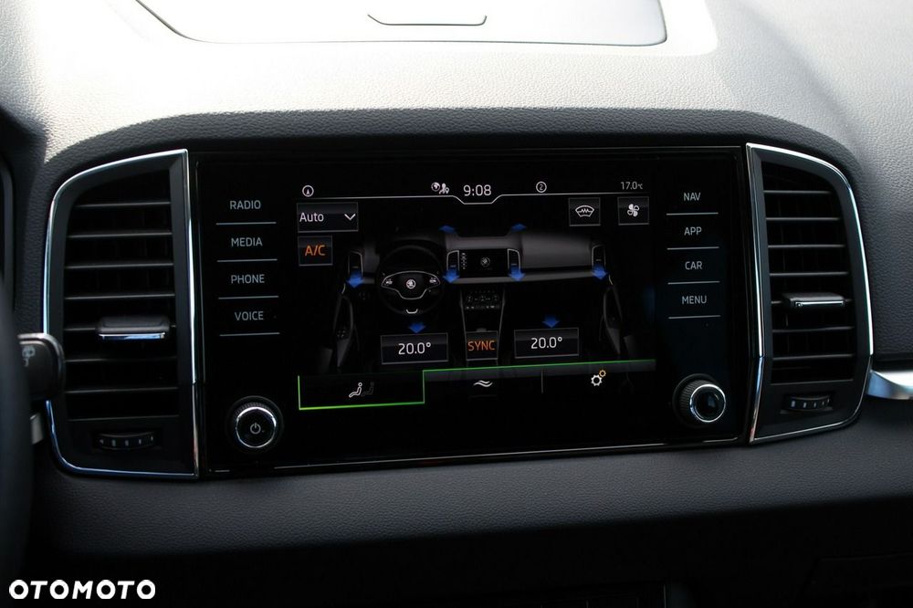 Skoda Karoq 1.5 TSI ACT Style DSG - 25