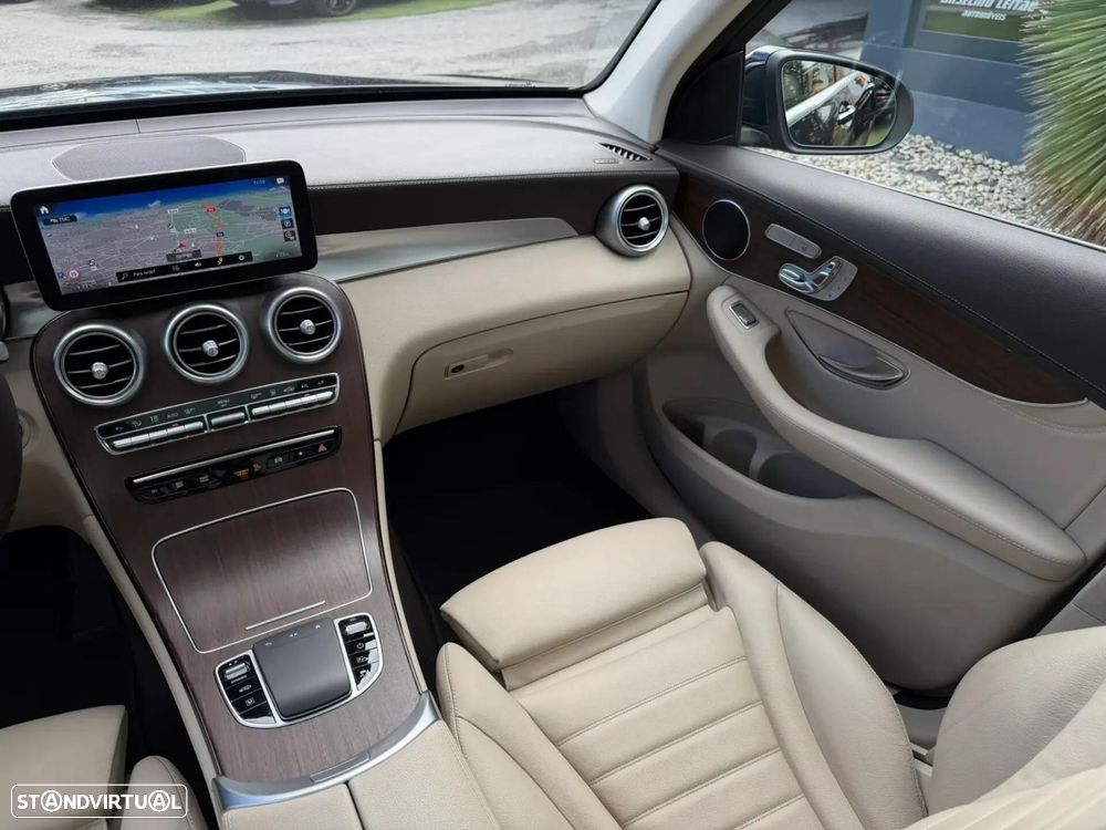 Mercedes-Benz GLC 300 de 4Matic - 30