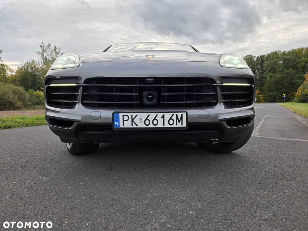 Porsche Cayenne - 7