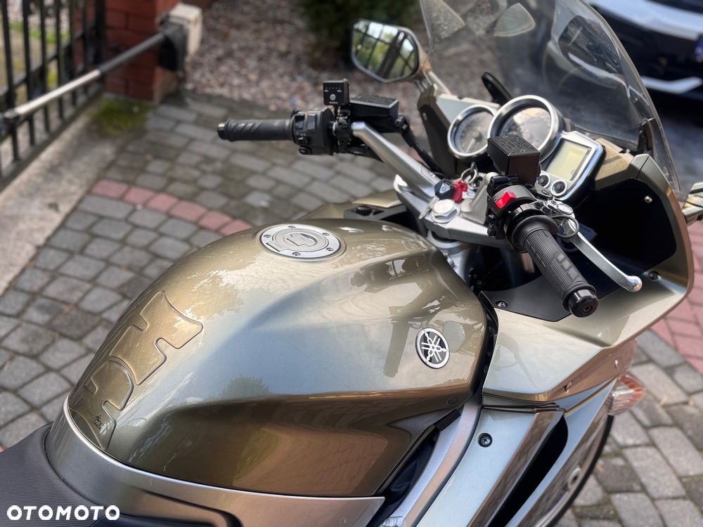 Yamaha FJR - 14