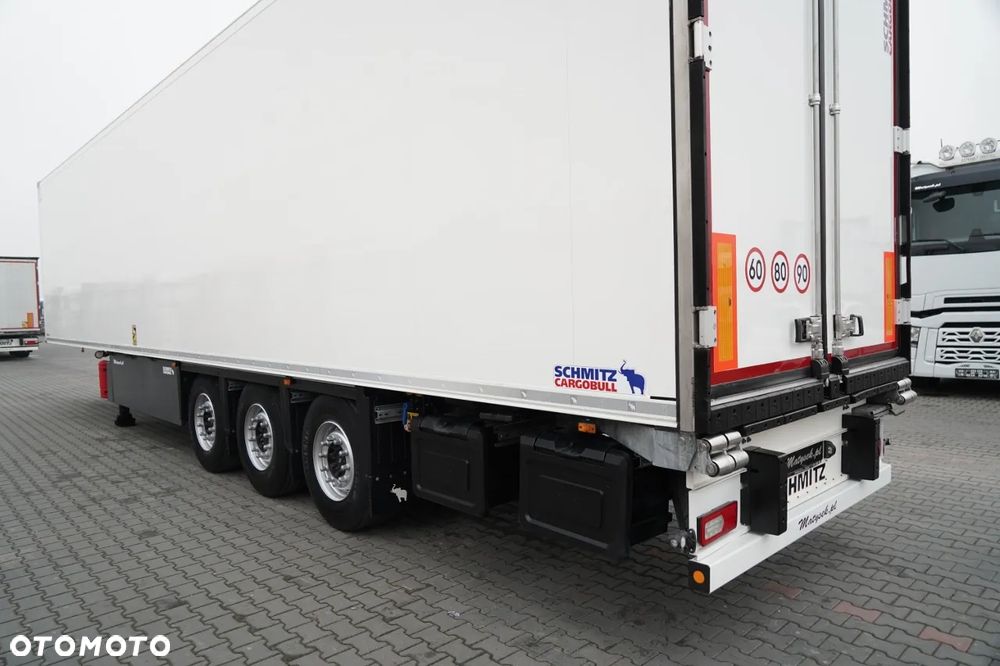 Schmitz Cargobull CHŁODNIA / AGREGAT SCHMITZ TKM / 2x OŚ PODNOSZONA / KOSZ NA PALETY / 2023 ROK / - 11