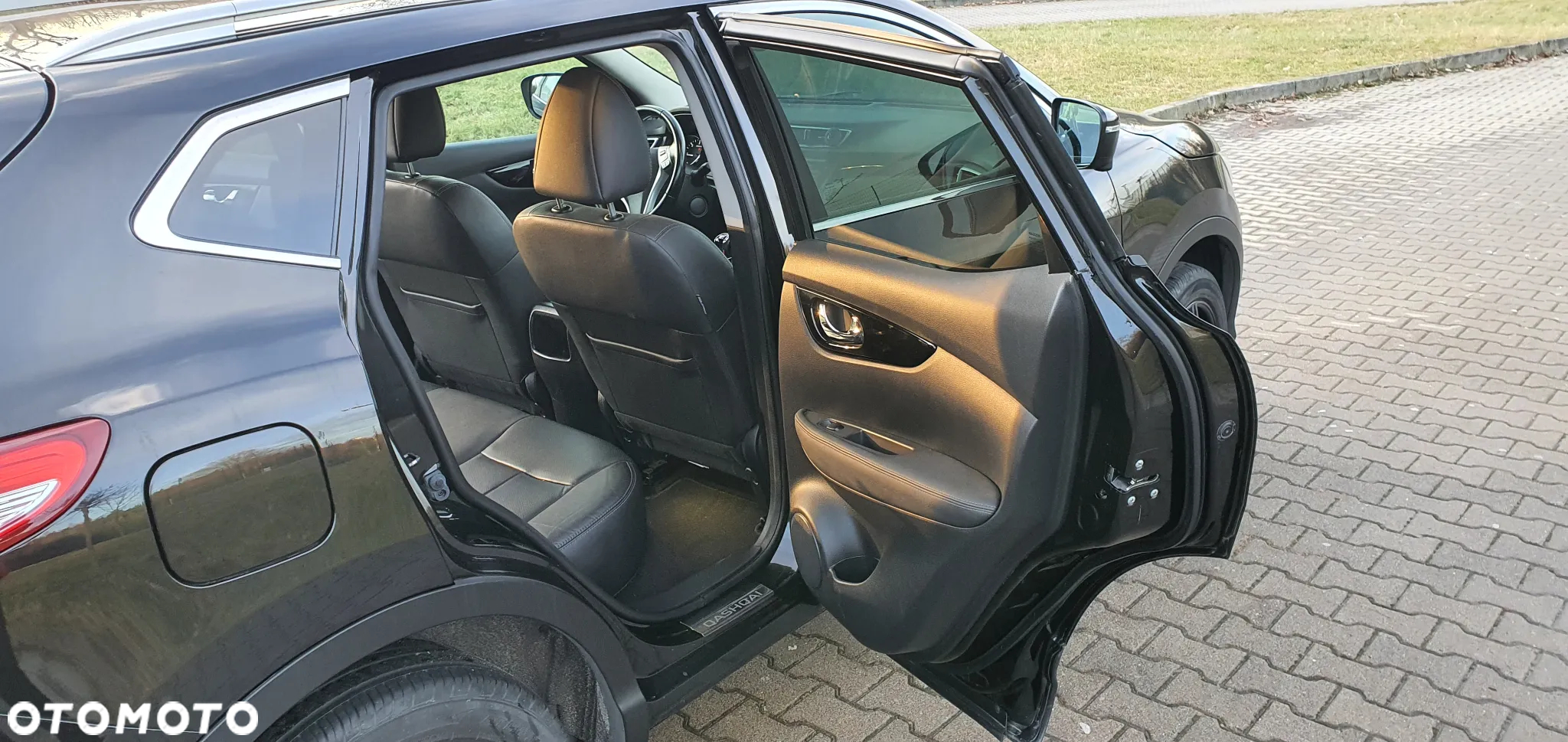 Nissan Qashqai 1.5 dCi Tekna - 12