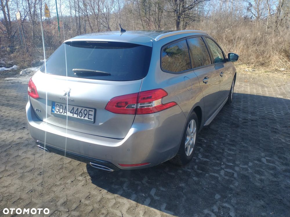 Peugeot 308 PureTech 130 Stop & Start Style - 4