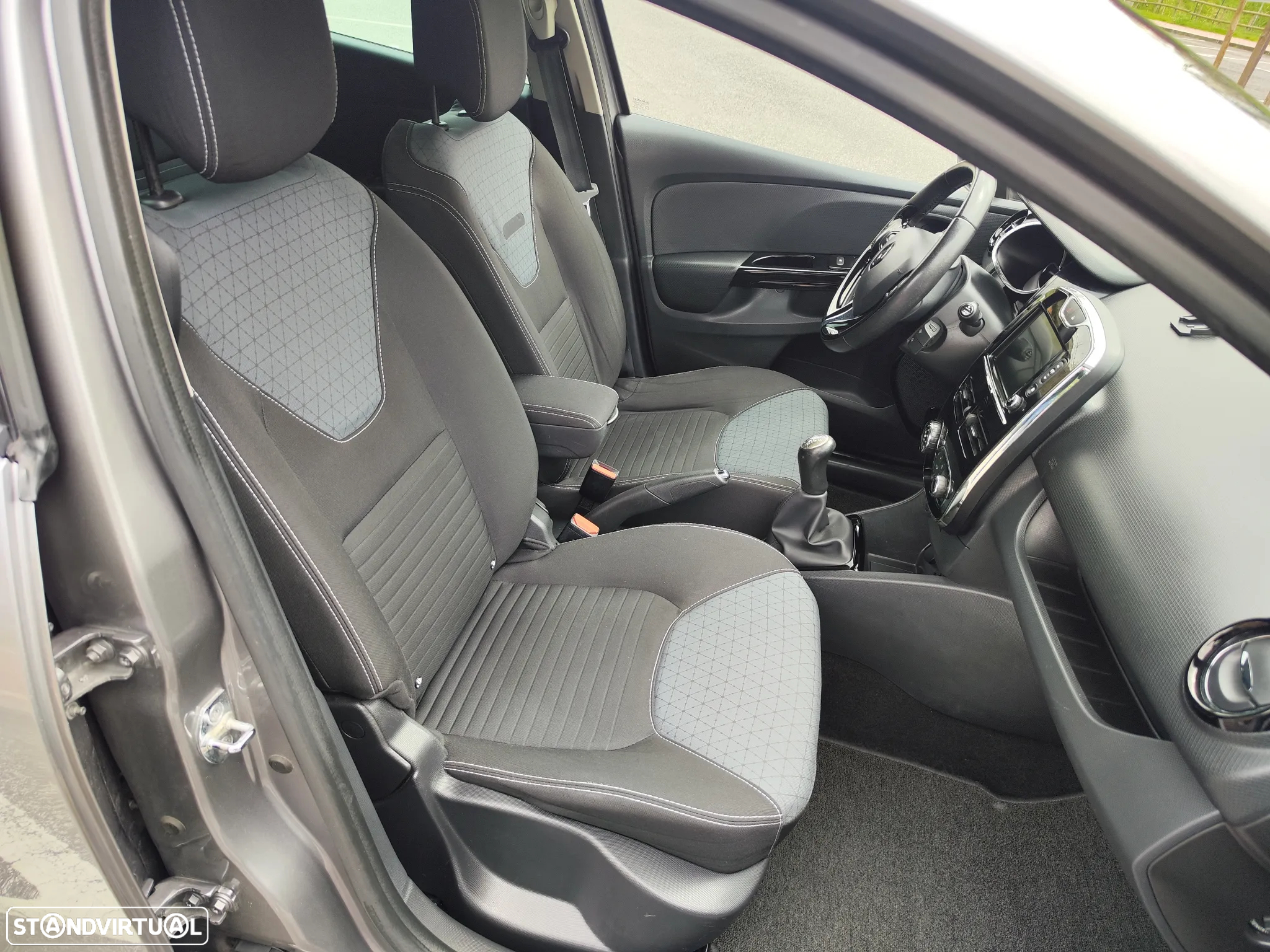 Renault Clio Sport Tourer 1.5 dCi Dynamique S - 14