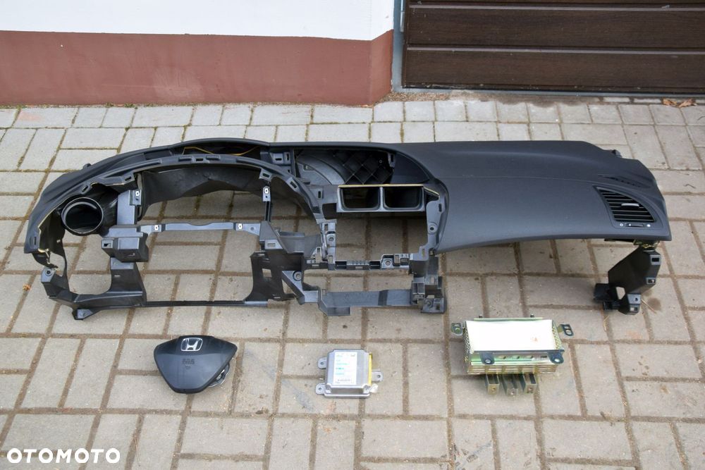 Honda Civic VIII UFO 06-11 Deska rozdzielcza konsola + poduszki airbag ORYGINAŁ EUROPA - 1