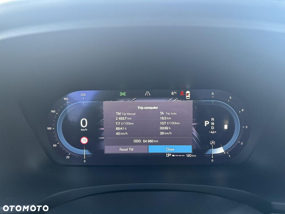 Volvo V90 Cross Country B5 D AWD Pro - 27