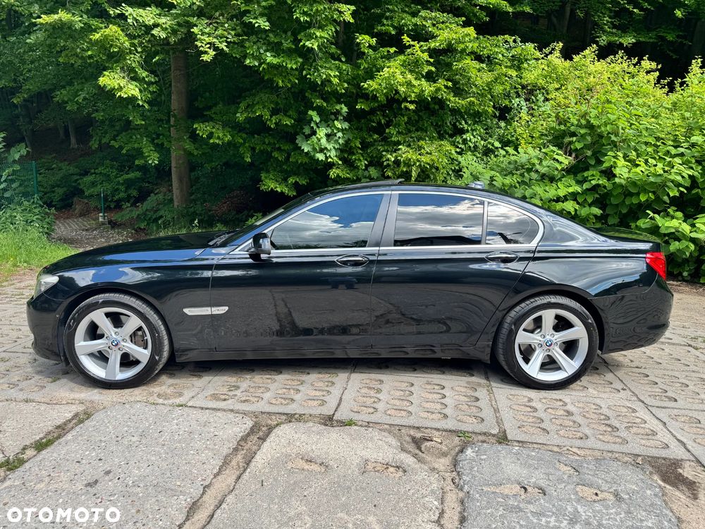 BMW Seria 7 740d xDrive - 4