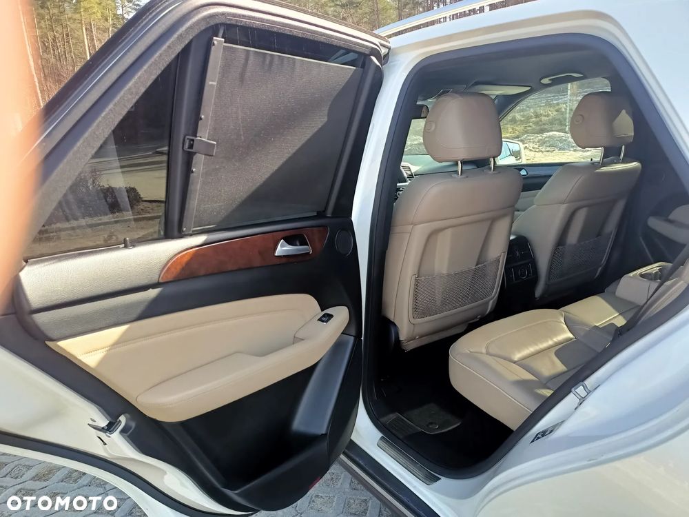 Mercedes-Benz ML 350 BlueTEC 4-Matic - 10