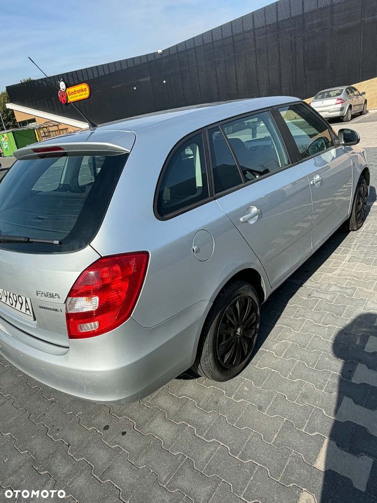 Skoda Fabia 2013 photo 2