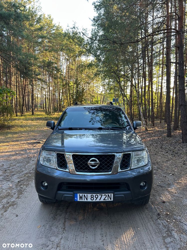 Nissan Pathfinder 2.5 D LE EU5 - 9