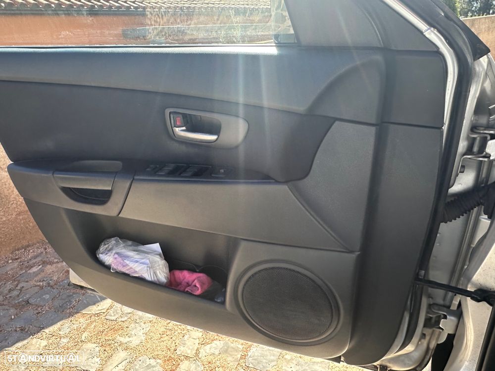 Mazda 3 Hatchback - 15