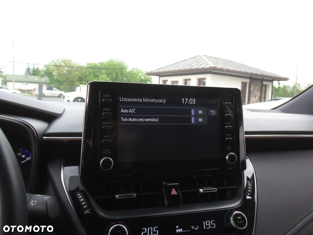 Toyota Corolla 1.8 Hybrid Comfort - 24
