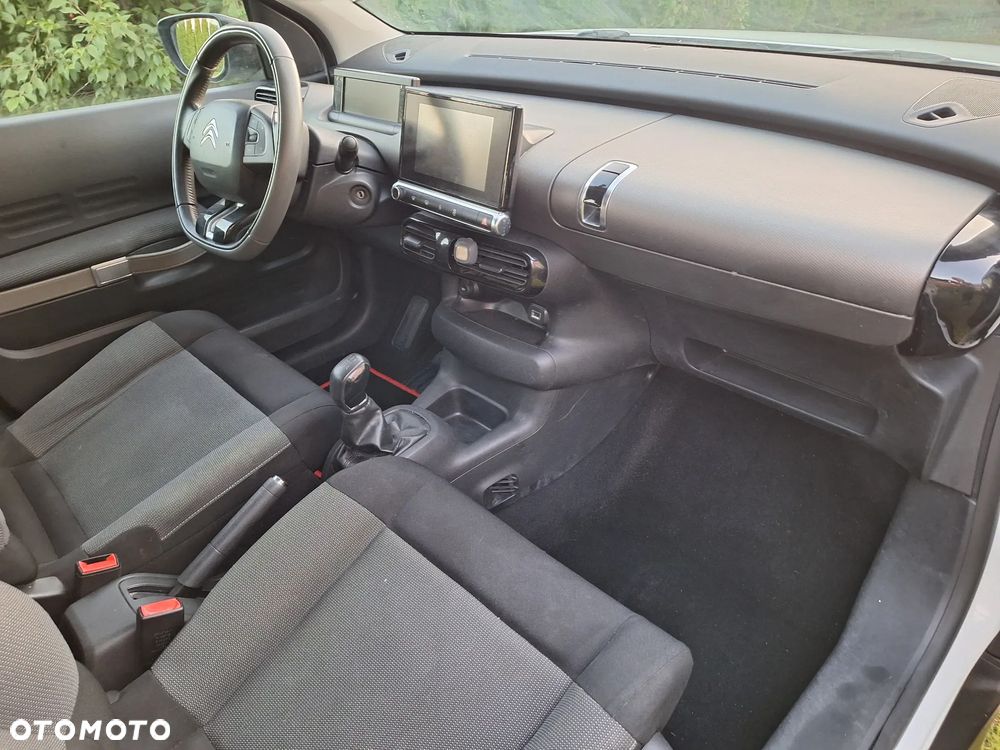 Citroën C4 Cactus - 11