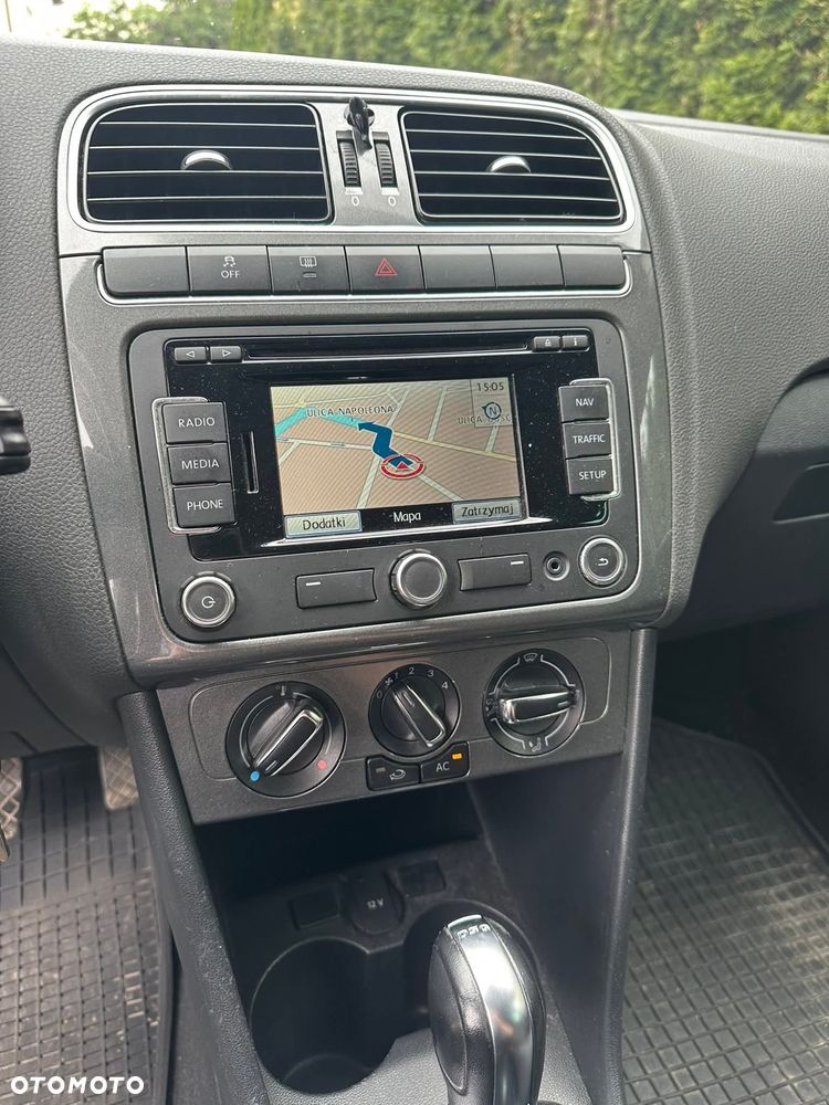 Volkswagen Polo 1.2 TSI Highline DSG - 26