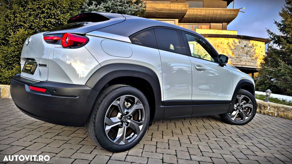 Mazda MX-3 ver-e--skyactiv-exclusive--line - 24