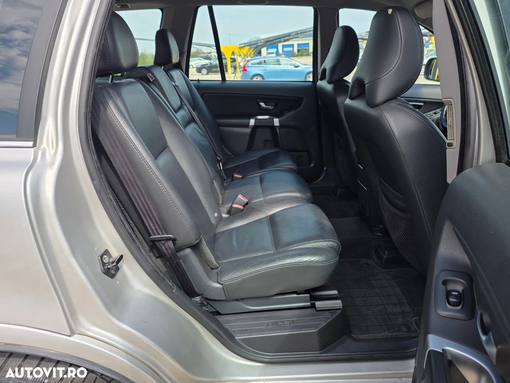 Volvo XC 90 D5 Aut. Momentum - 12