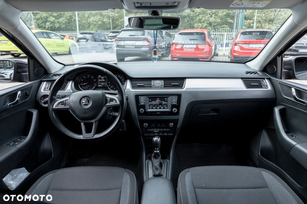 Skoda RAPID 1.2 TSI Ambition - 14