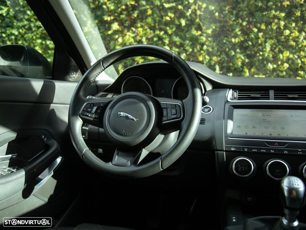 Jaguar E-Pace 2.0 i4D S - 19
