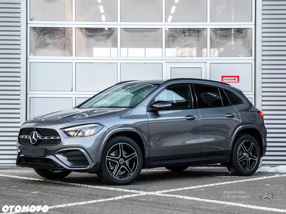 Mercedes-Benz GLA 250e AMG Line - 2