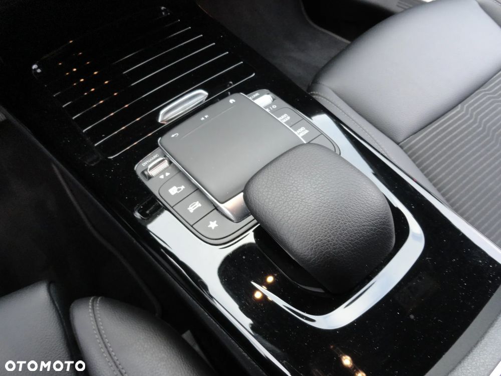 Mercedes-Benz CLA 200 d 8G-DCT Edition Progressive Line - 16