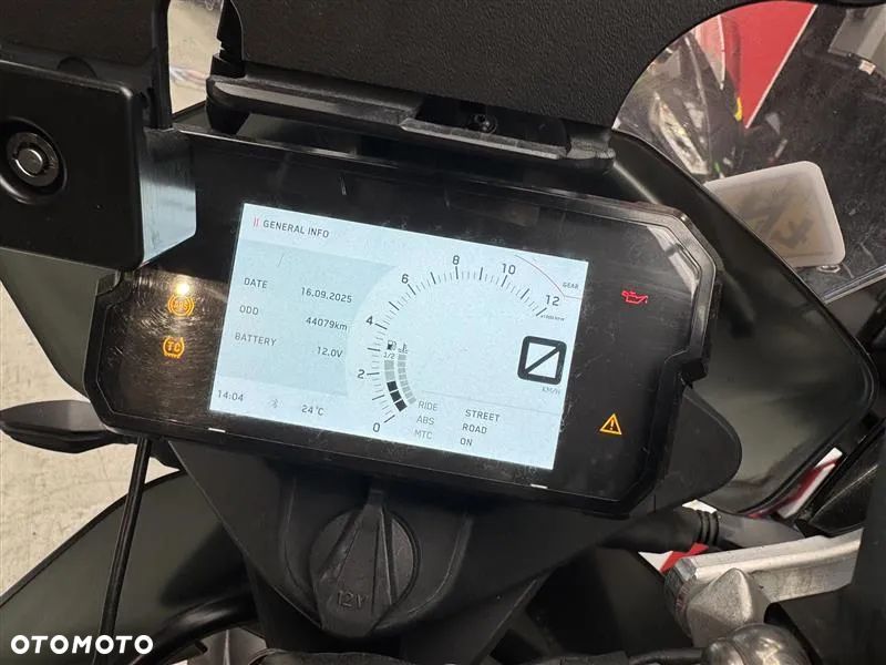 KTM Adventure - 7