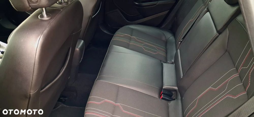 Opel Astra 1.4 150 Jahre - 12