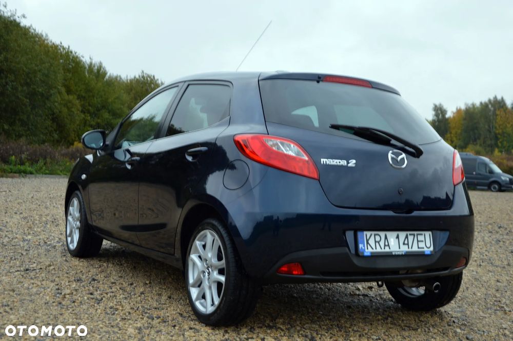 Mazda 2 1.3 Exclusive + - 17