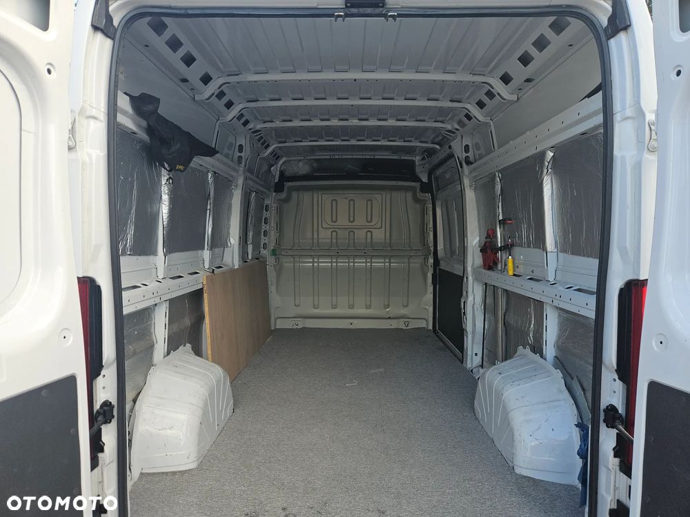 Opel Movano - 12