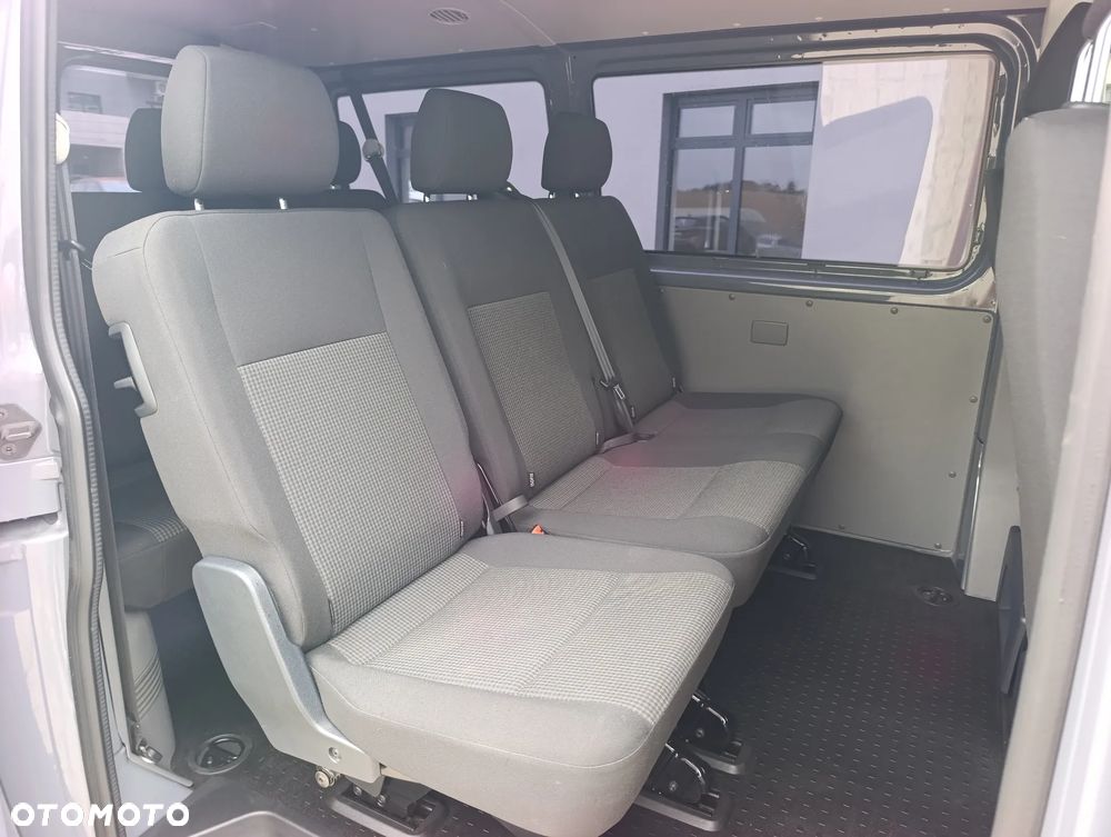 Volkswagen Transporter - 13