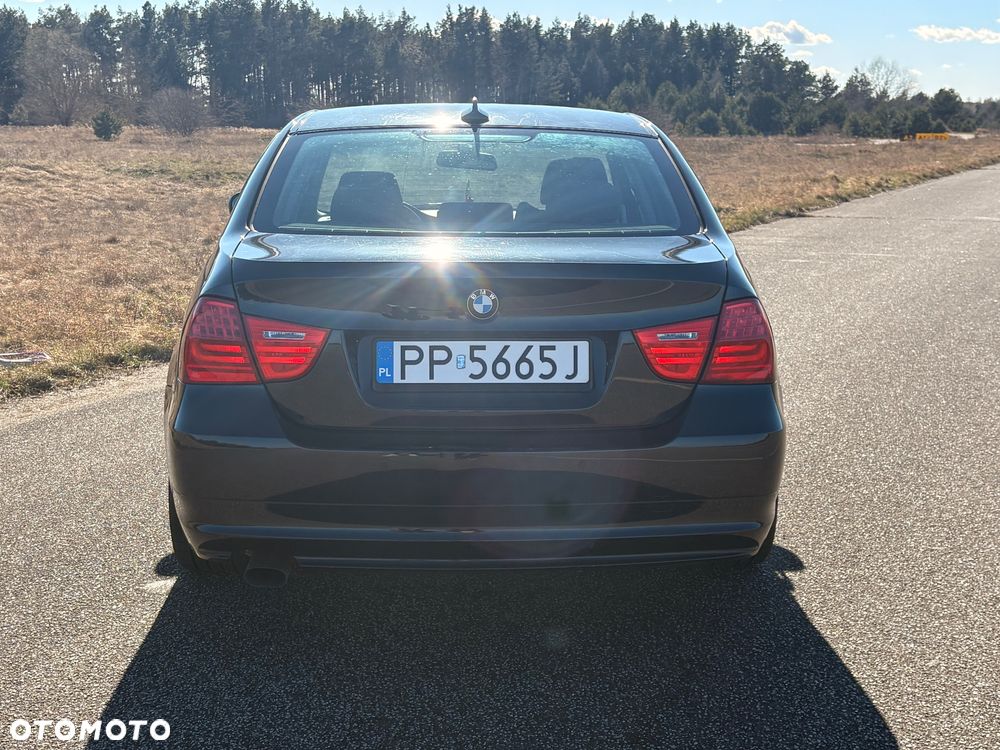 BMW Seria 3 - 26