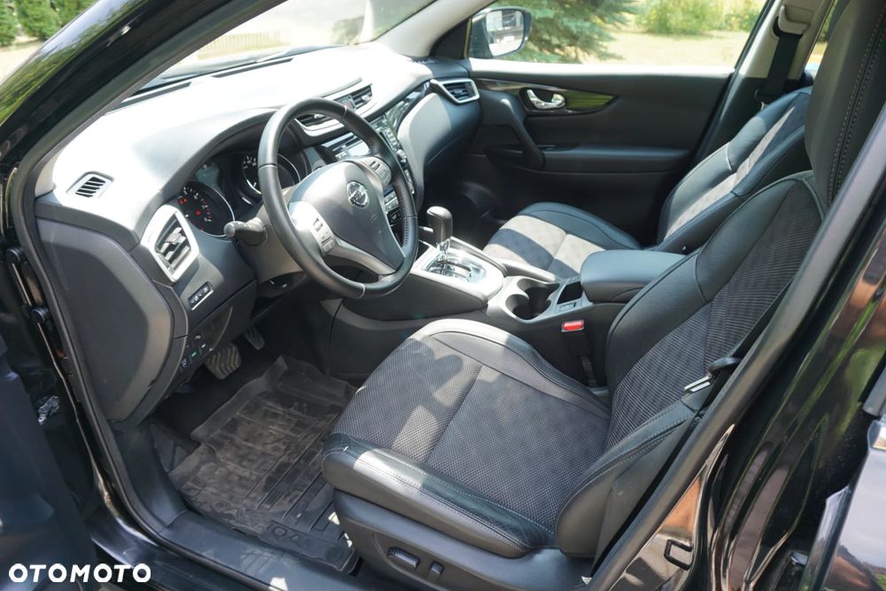 Nissan Qashqai 1.2 DIG-T Tekna Xtronic - 17