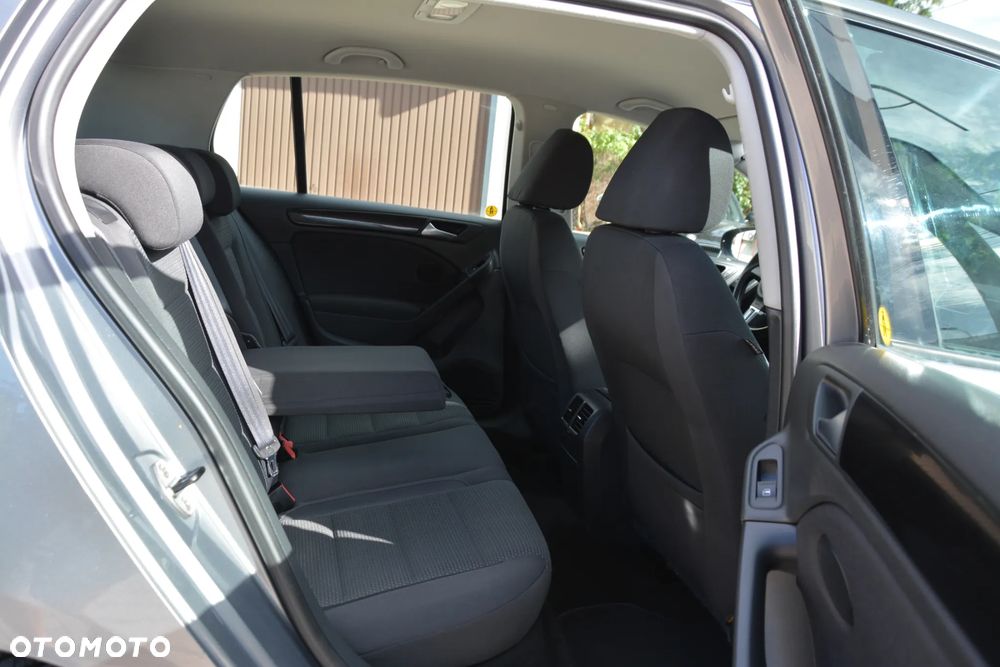 Volkswagen Golf 2.0 TDI Comfortline - 13