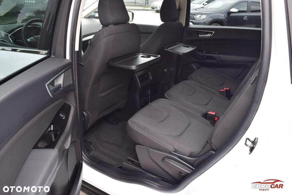 Ford S-Max - 16
