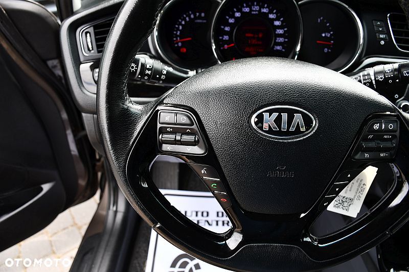 Kia Ceed 1.6 GDI Platinum Edition - 18